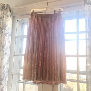 Pink velvet skirt